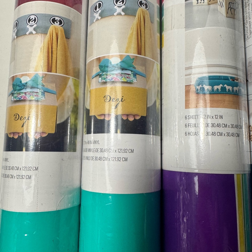 Cricut Premium Permanent Vinyl Bundle Lot (4 Rolls) Glossy Colors New Sealed - Picture 4 of 9